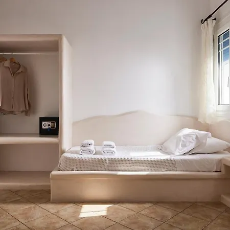 Garifalakis House Pollonia